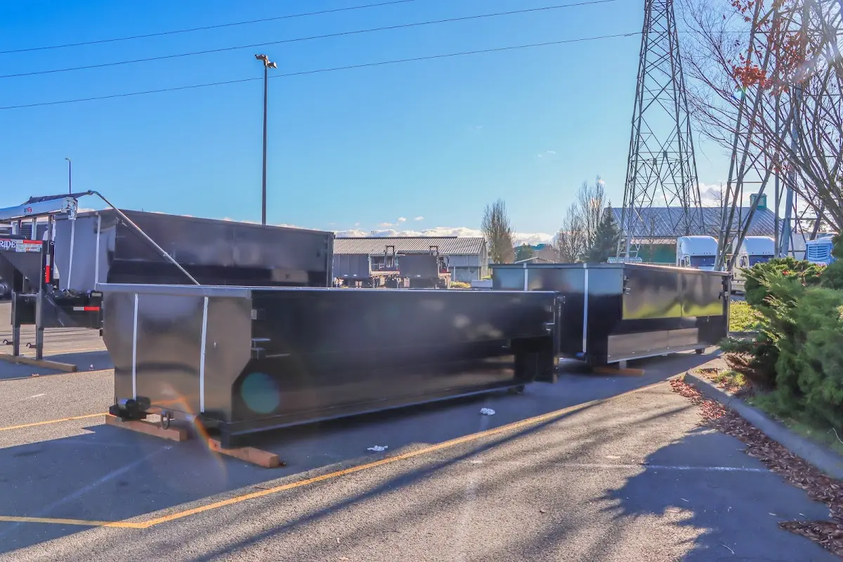 Professional dumpster rental and junk removal service in East Niles